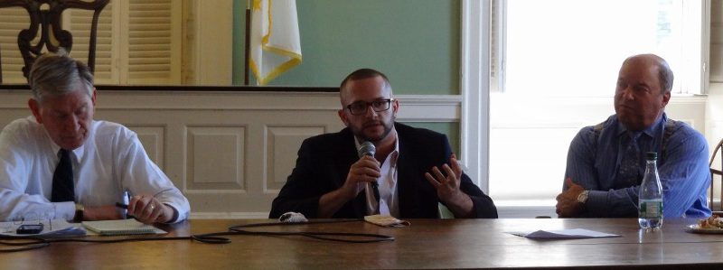06/27/12 – Stephen Hopkins Panel on 38 Studios DSC06773 (810x355) (2)