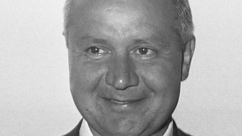 J. William Middendorf II, a former U.S. Secretary of the Navy, ambassador, composer, and one of Rhode Island’s most distinguished public figures, died Oct. 24, 2025, in Fall River. He was 101.